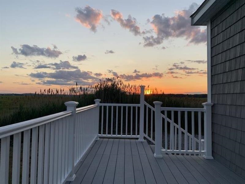 527 Ocean Boulevard