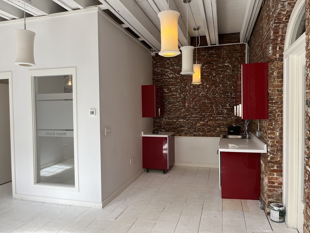 11 Market Square Unit: 10