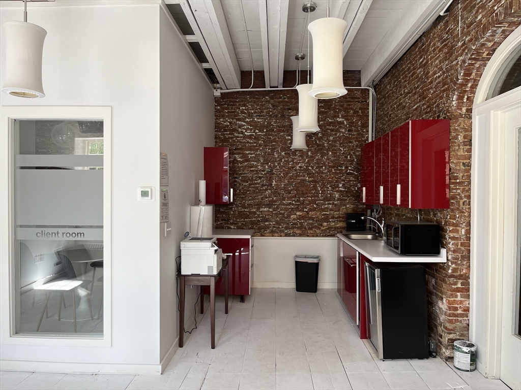 11 Market Square Unit: 10