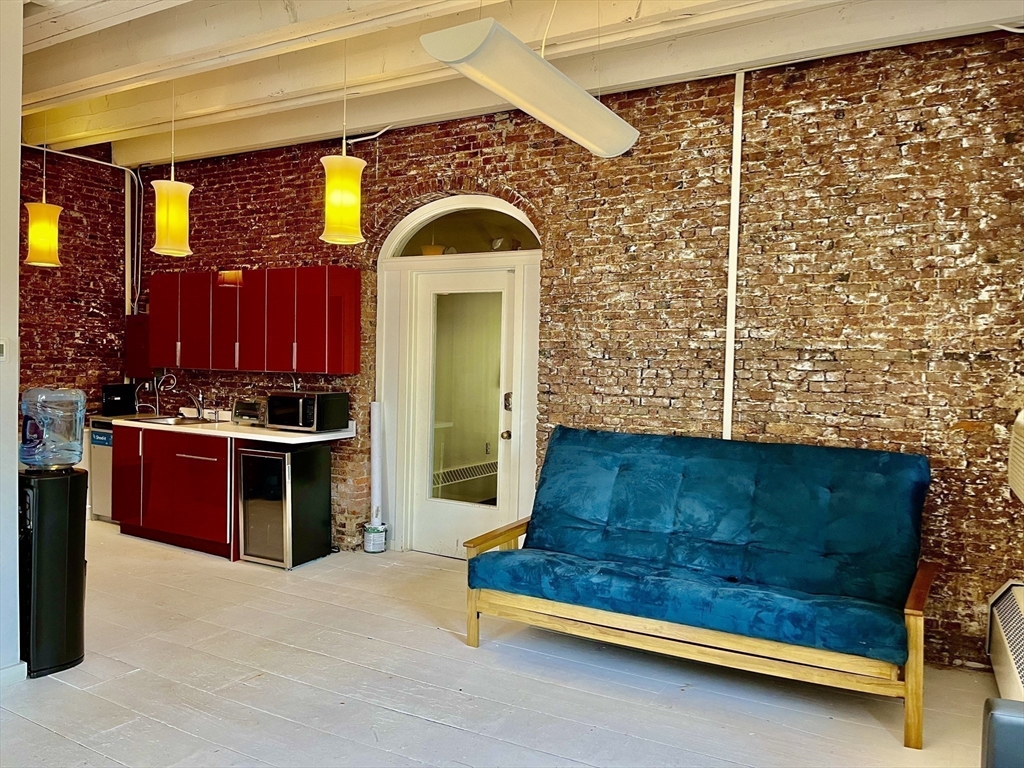 11 Market Square Unit: 10