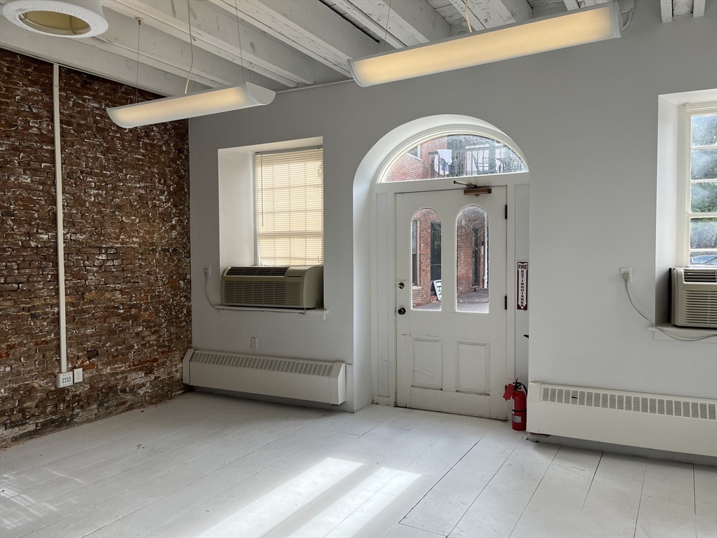 11 Market Square Unit: 10