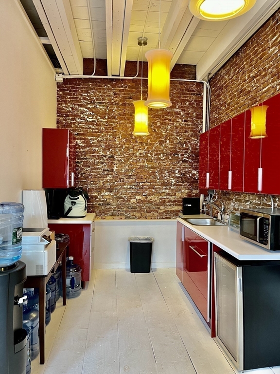 11 Market Square Unit: 10
