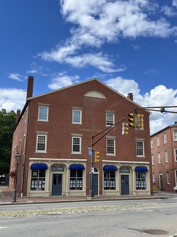 11 Market Square Unit: 10