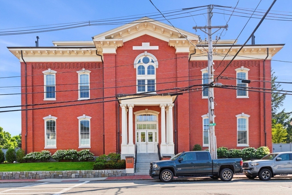 151 High St # 2B