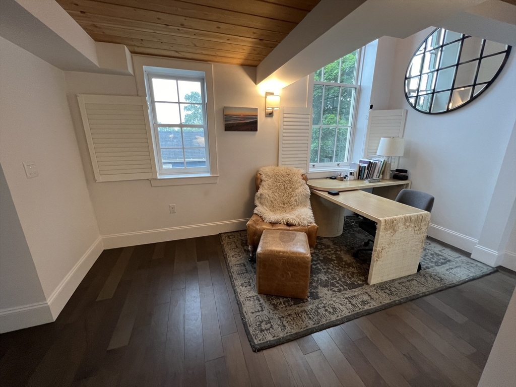 151 High St # 2B