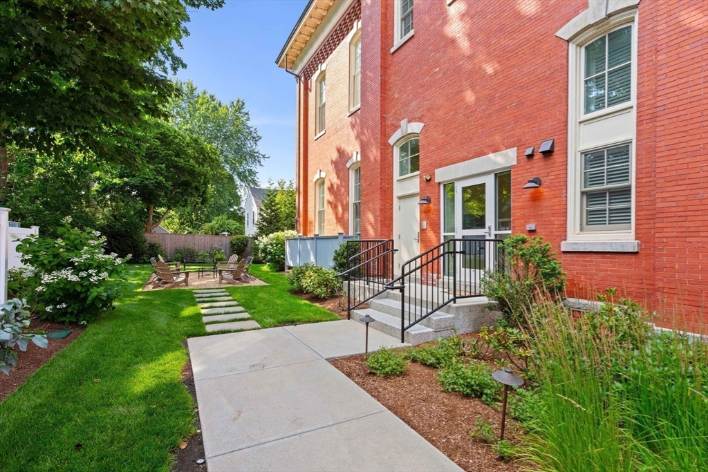 151 High St # 2B
