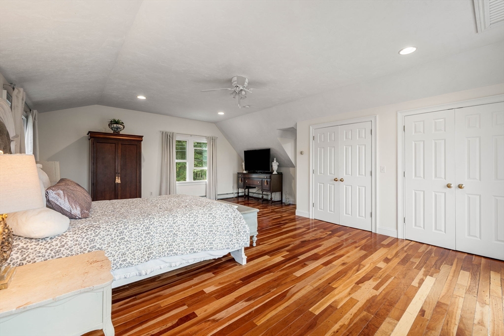 655 E Broadway