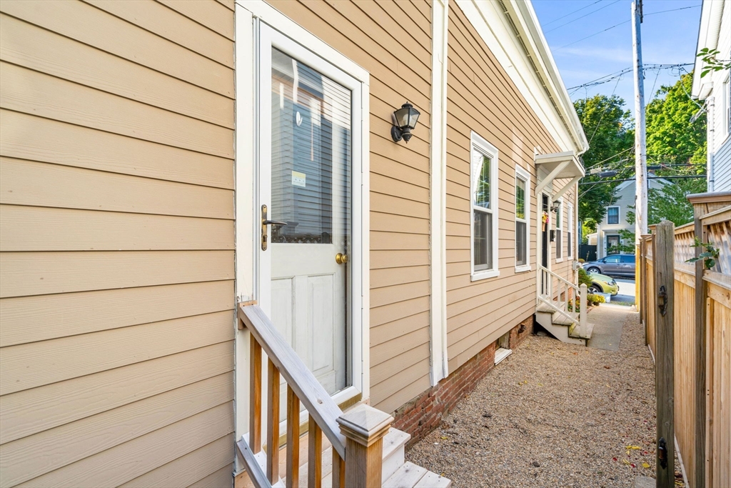 25 Oakland St # 25