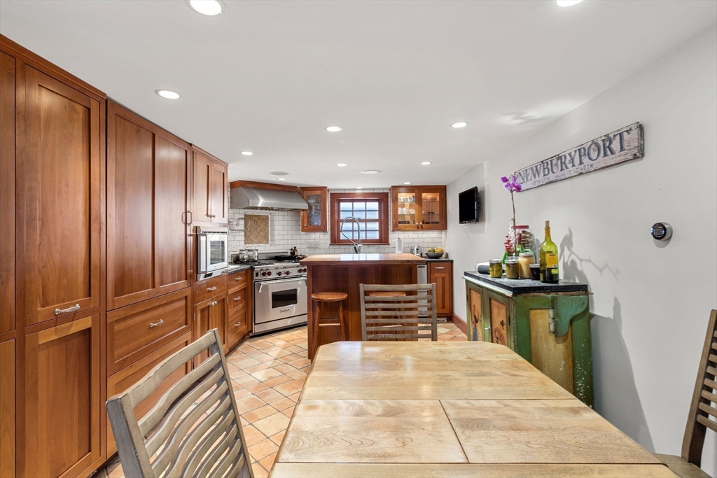 164 Water Street # 164