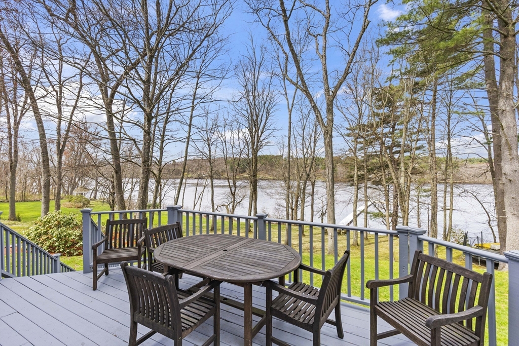 27 Rivercrest Dr.