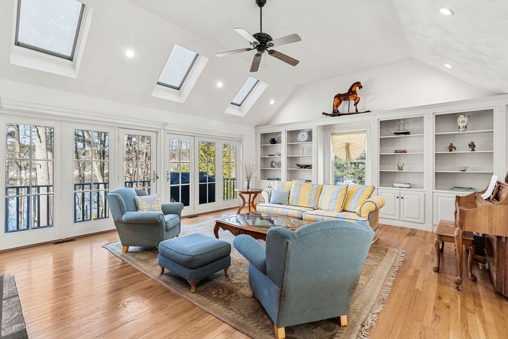 27 Rivercrest Dr.