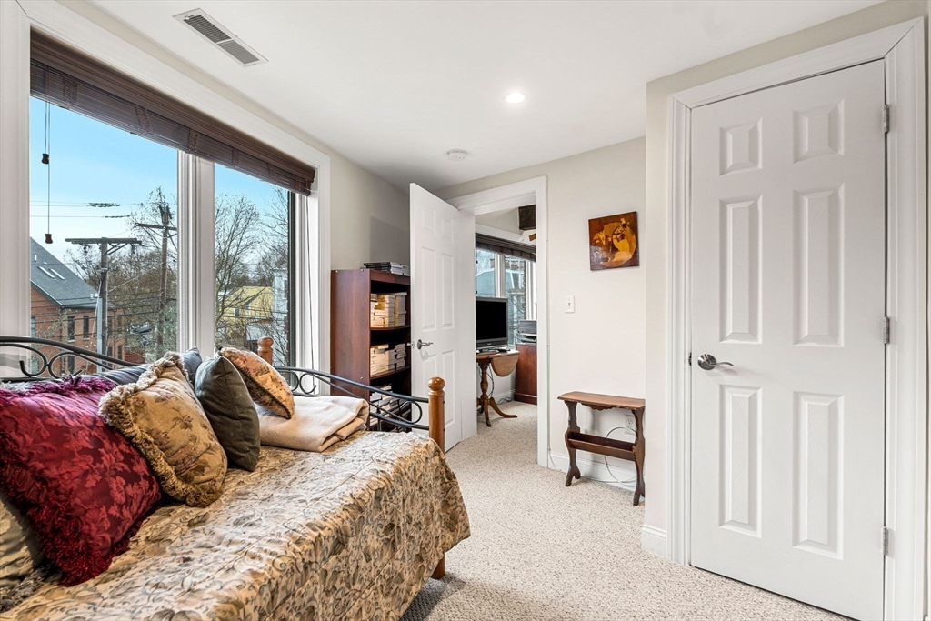 126 Merrimac # 9