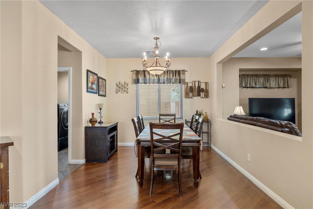 8128 Walnut Roast Way