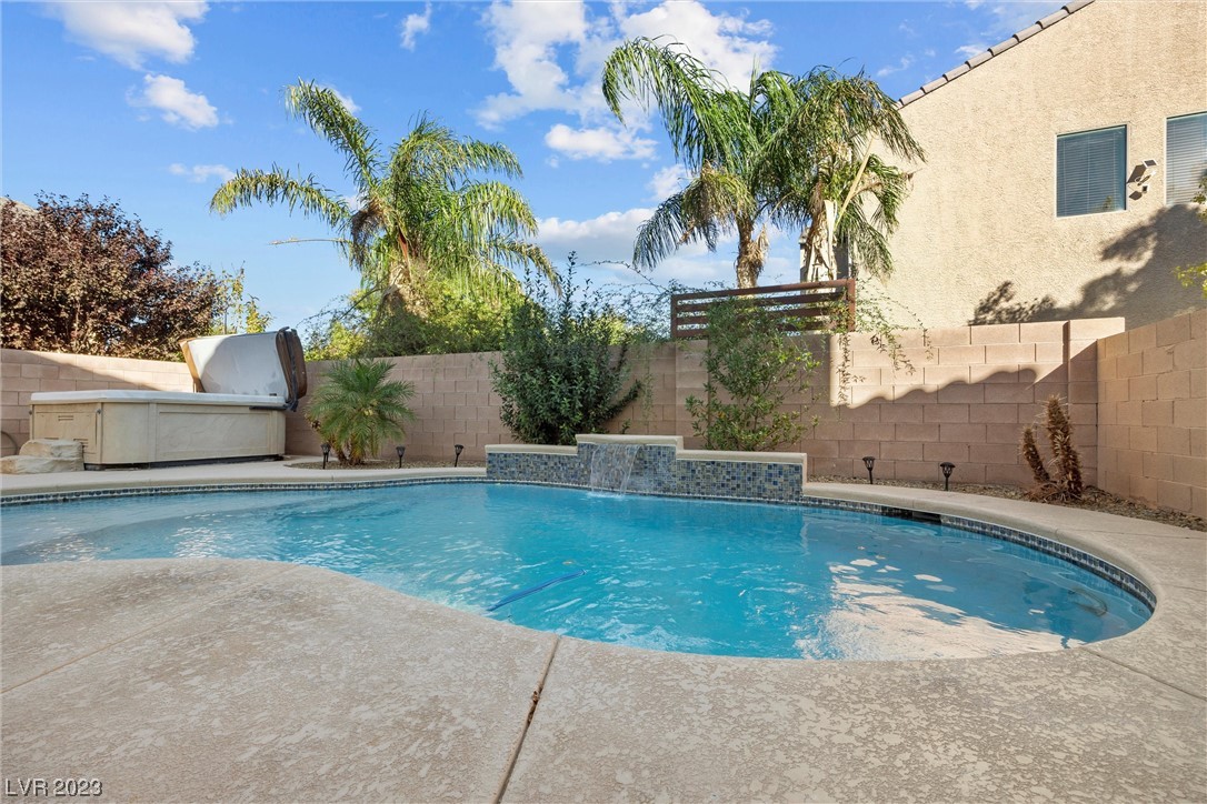 8128 Walnut Roast Way