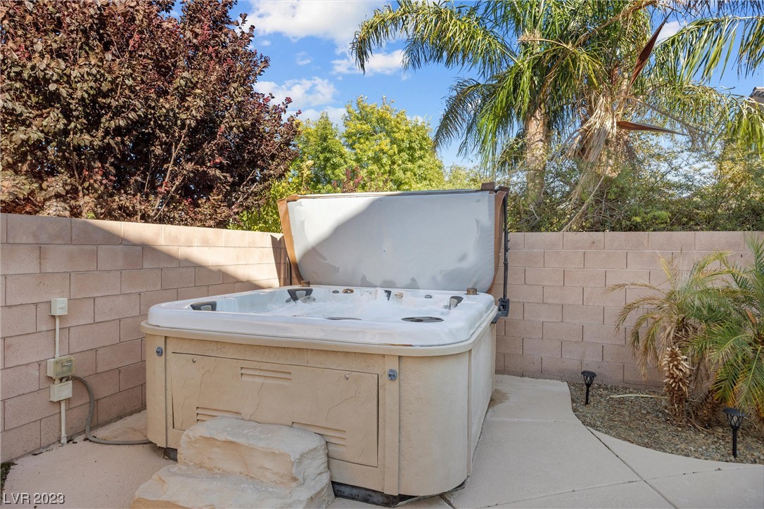 8128 Walnut Roast Way