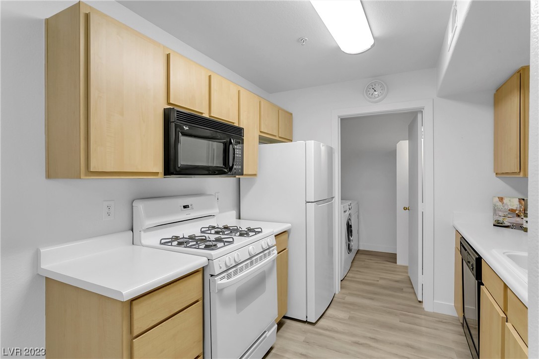 950 Seven Hills Drive 1016