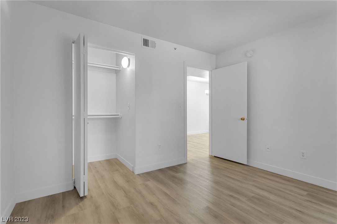 950 Seven Hills Drive 1016