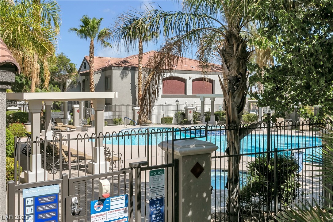 950 Seven Hills Drive 1016