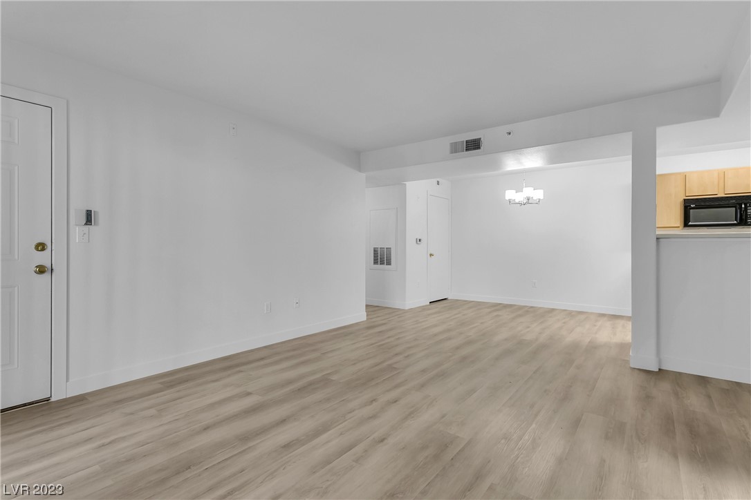 950 Seven Hills Drive 1016