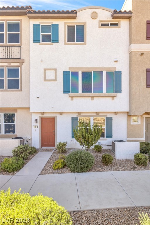 60 Morning Mimosa Court