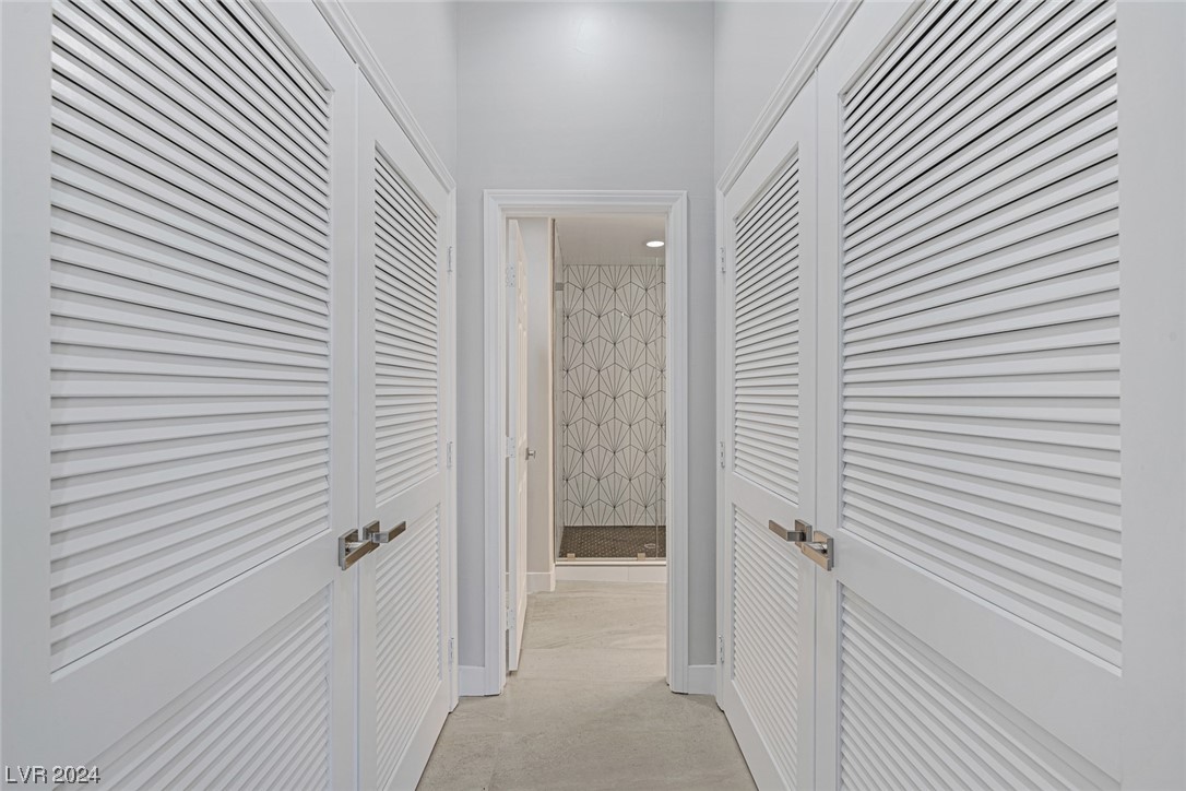 2204 Versailles Court