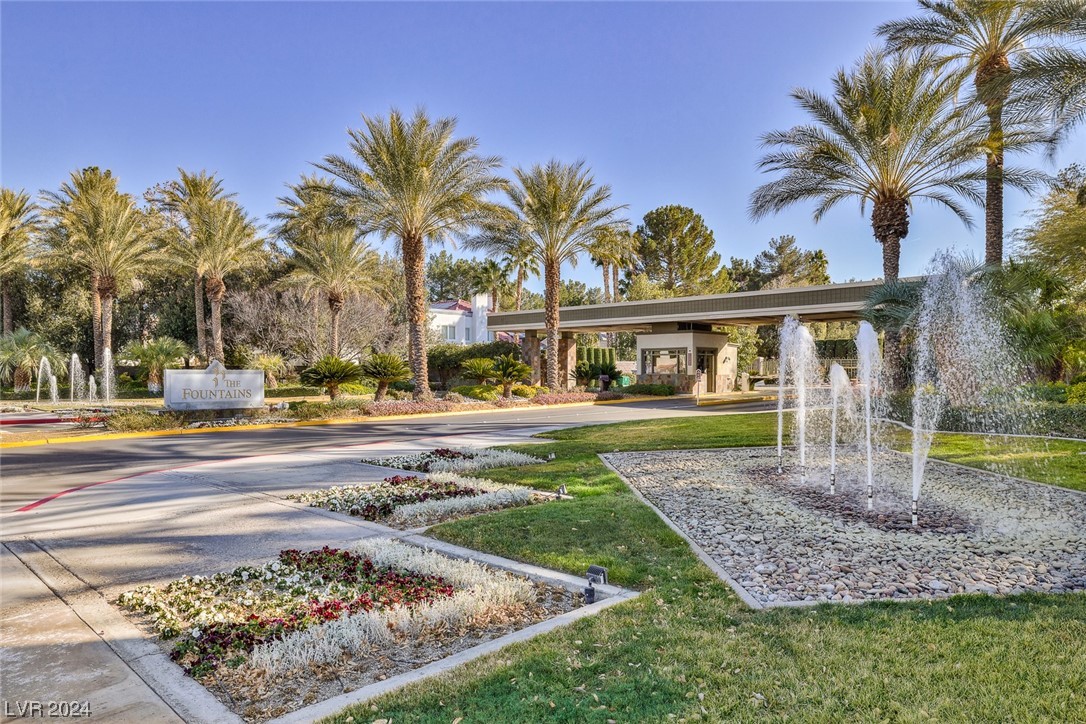 2204 Versailles Court