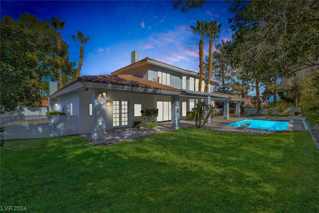 2204 Versailles Court