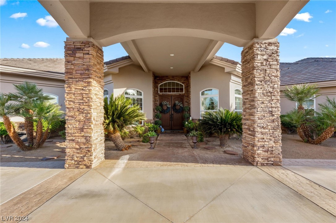 925 Santa Helena Avenue