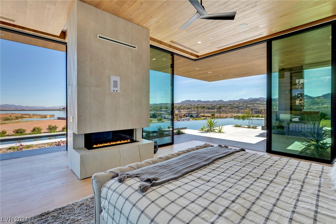 12 Rainbow Point Place