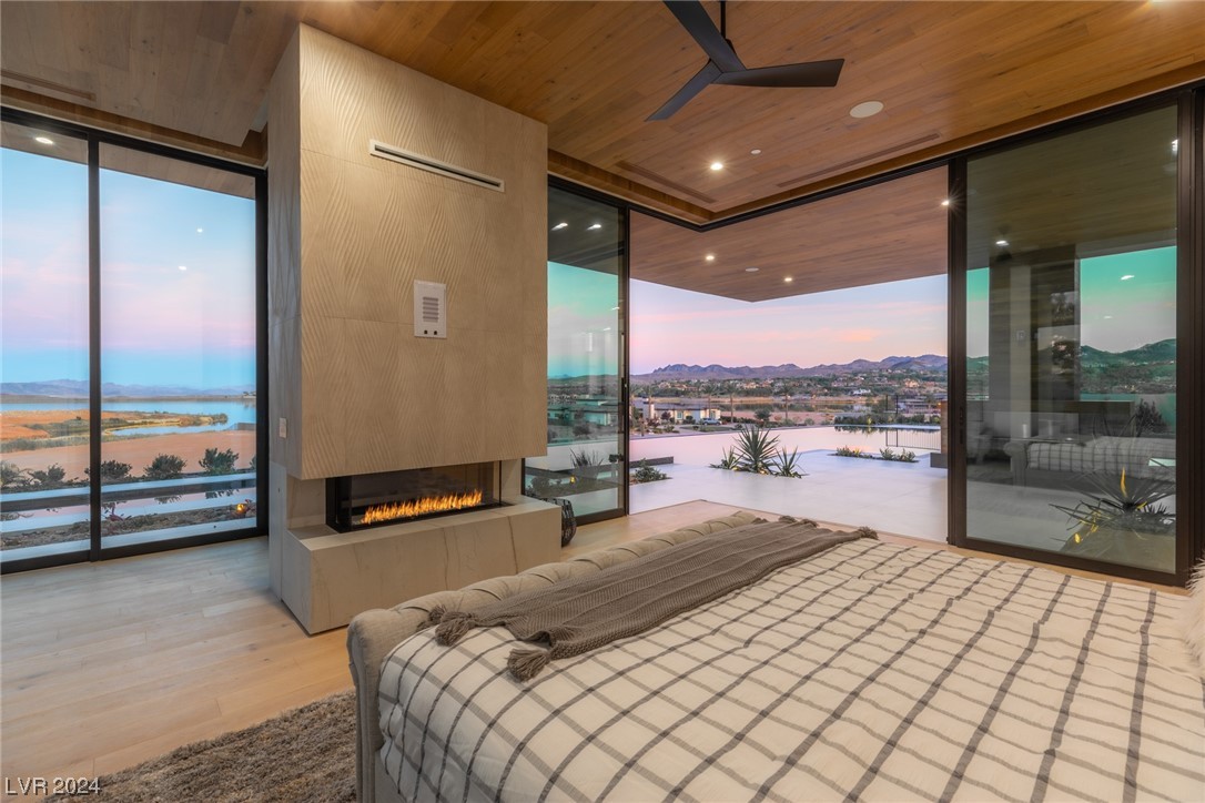 12 Rainbow Point Place