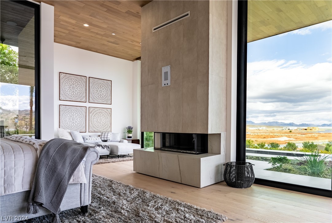 12 Rainbow Point Place