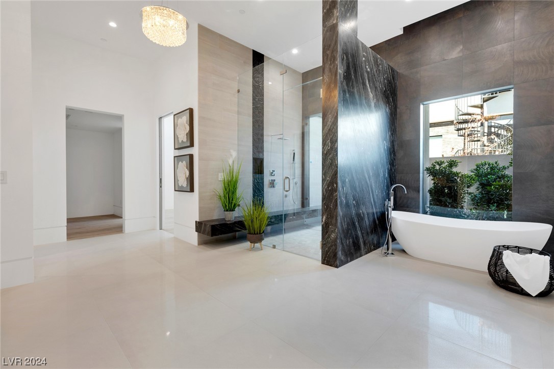 12 Rainbow Point Place