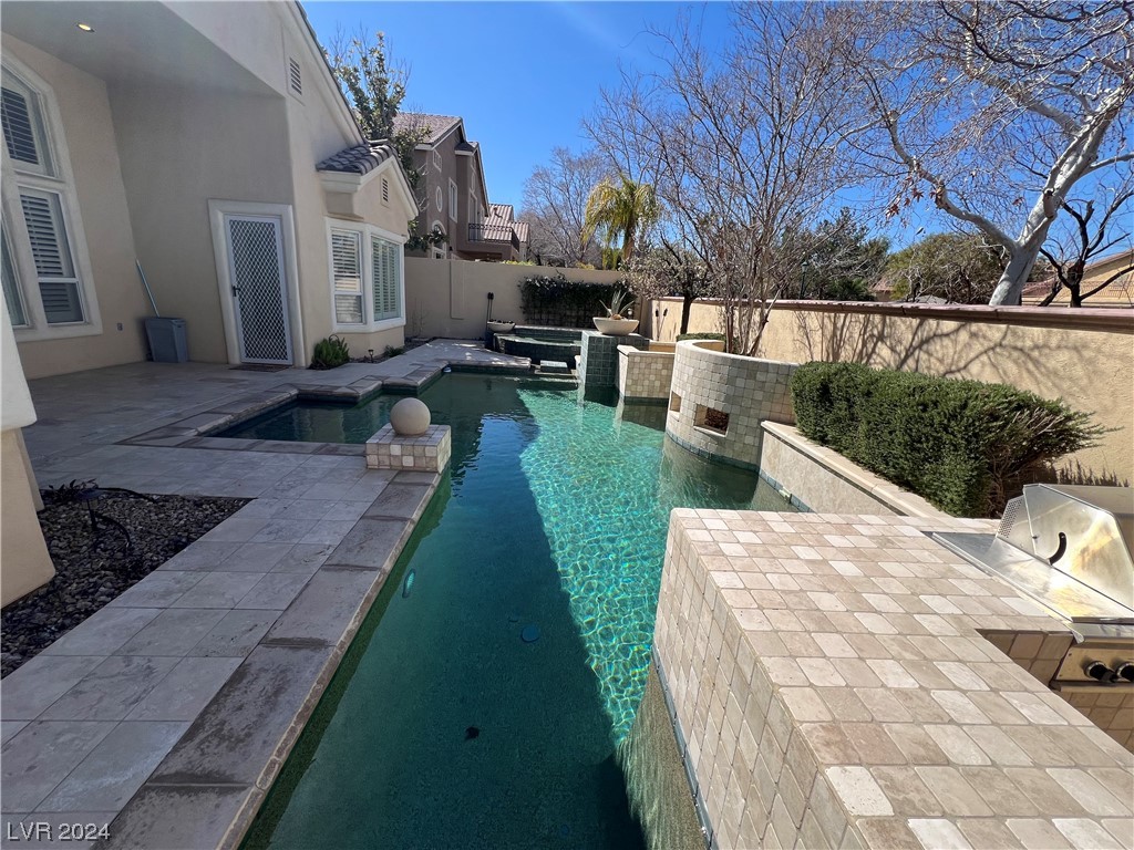 2064 Jupiter Hills Lane