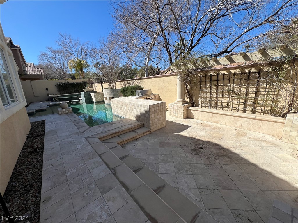 2064 Jupiter Hills Lane