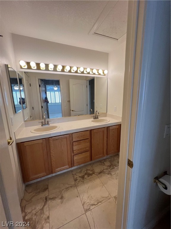 2064 Jupiter Hills Lane