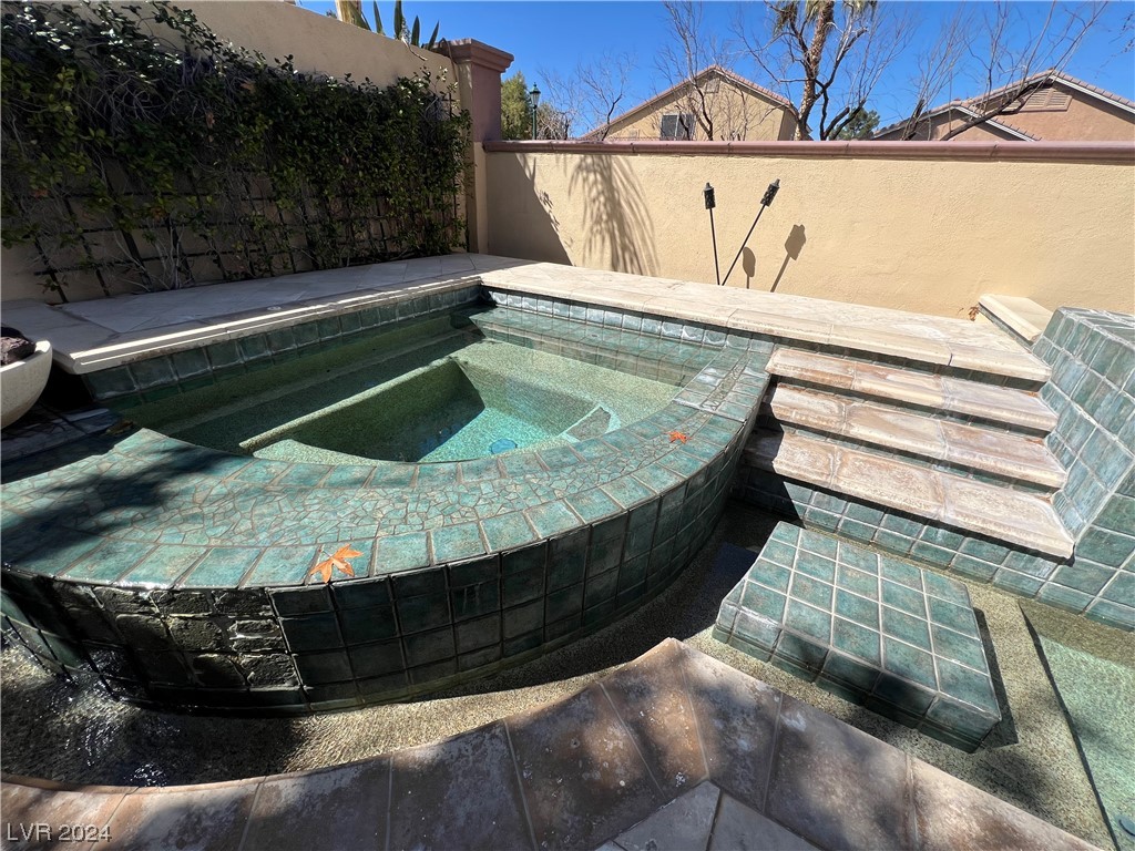 2064 Jupiter Hills Lane