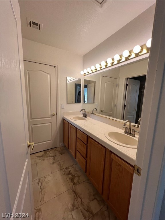 2064 Jupiter Hills Lane