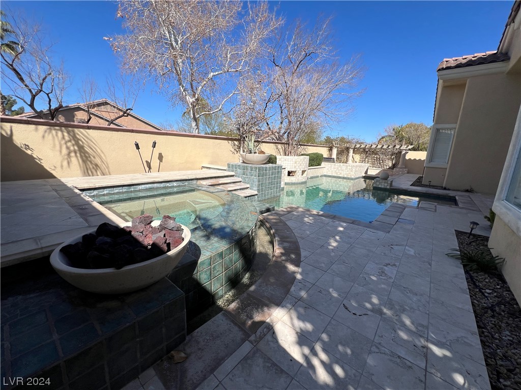 2064 Jupiter Hills Lane