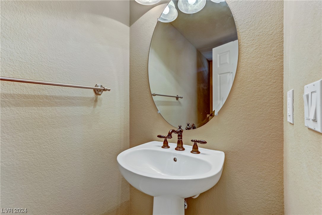 2310 Malaga Peak Street