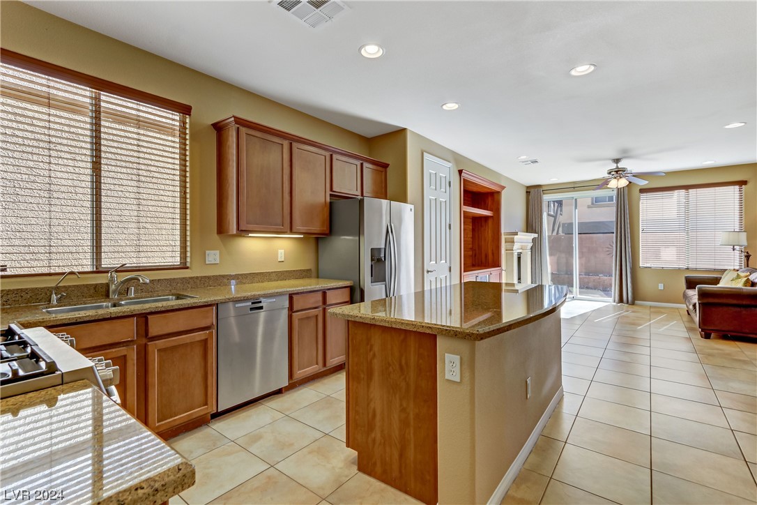 2310 Malaga Peak Street