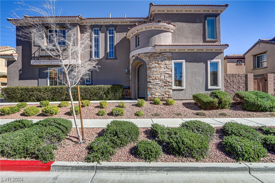 2310 Malaga Peak Street