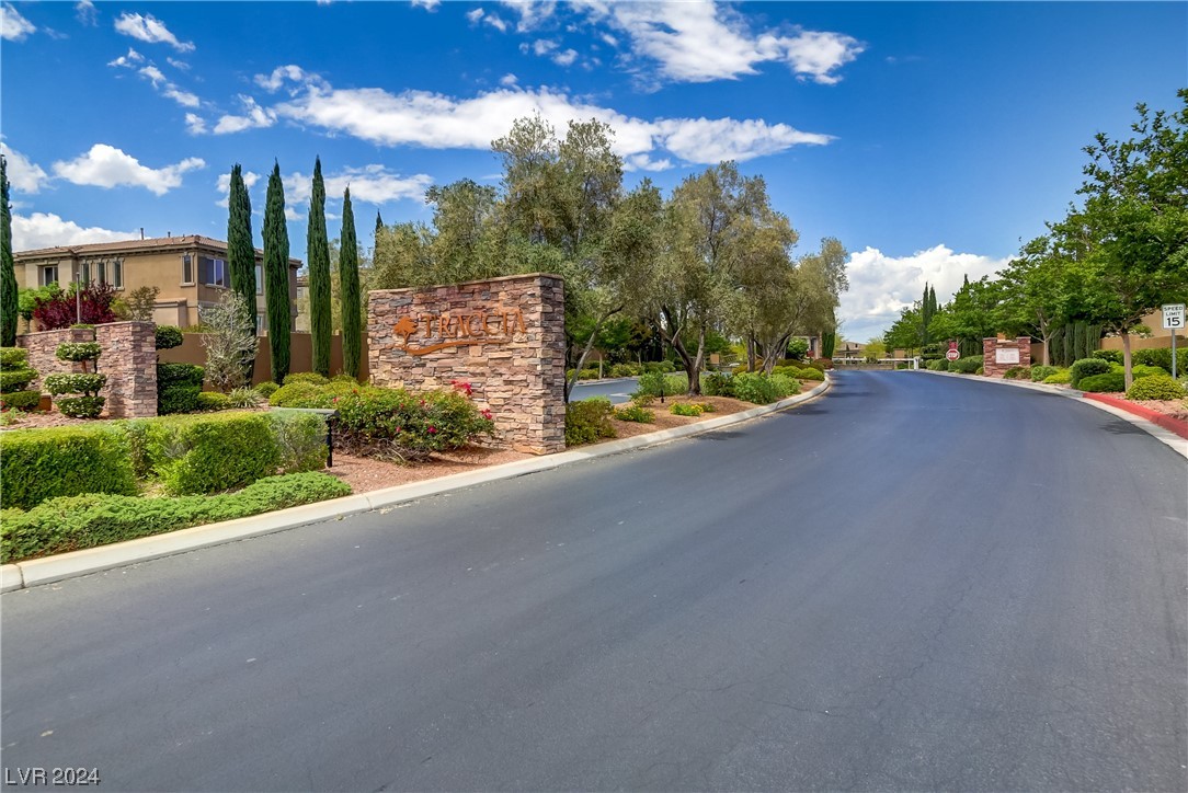 2310 Malaga Peak Street