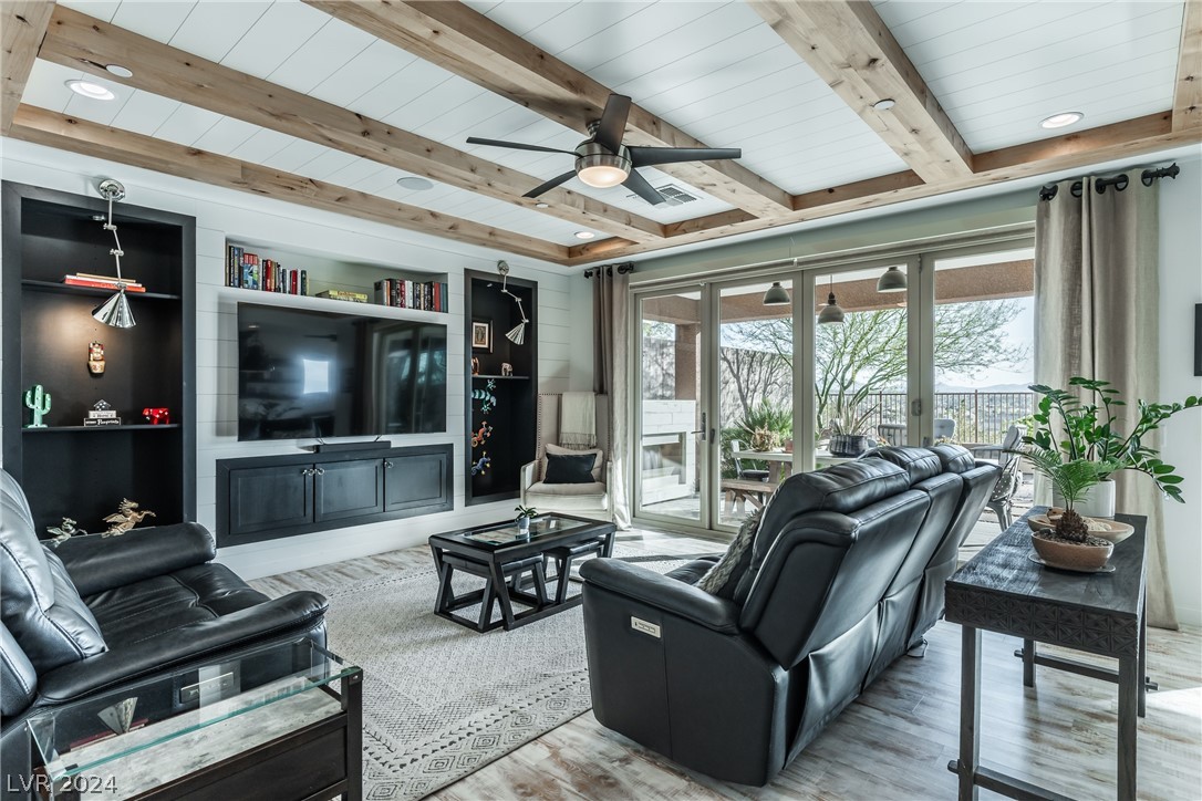 2105 Alto Vista Drive