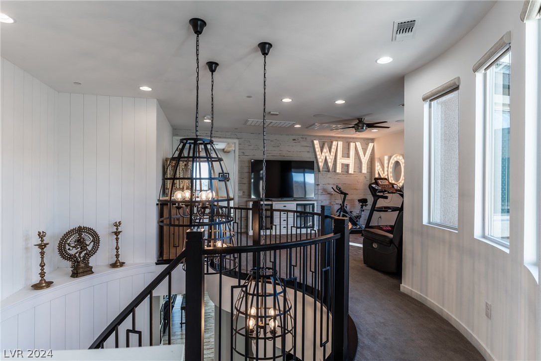 2105 Alto Vista Drive