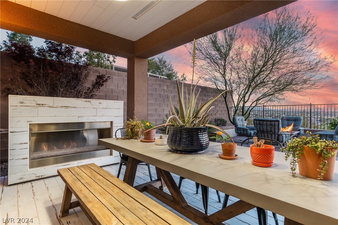 2105 Alto Vista Drive