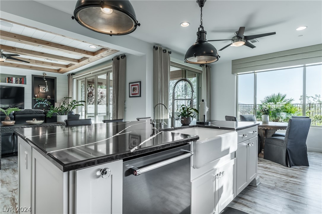 2105 Alto Vista Drive