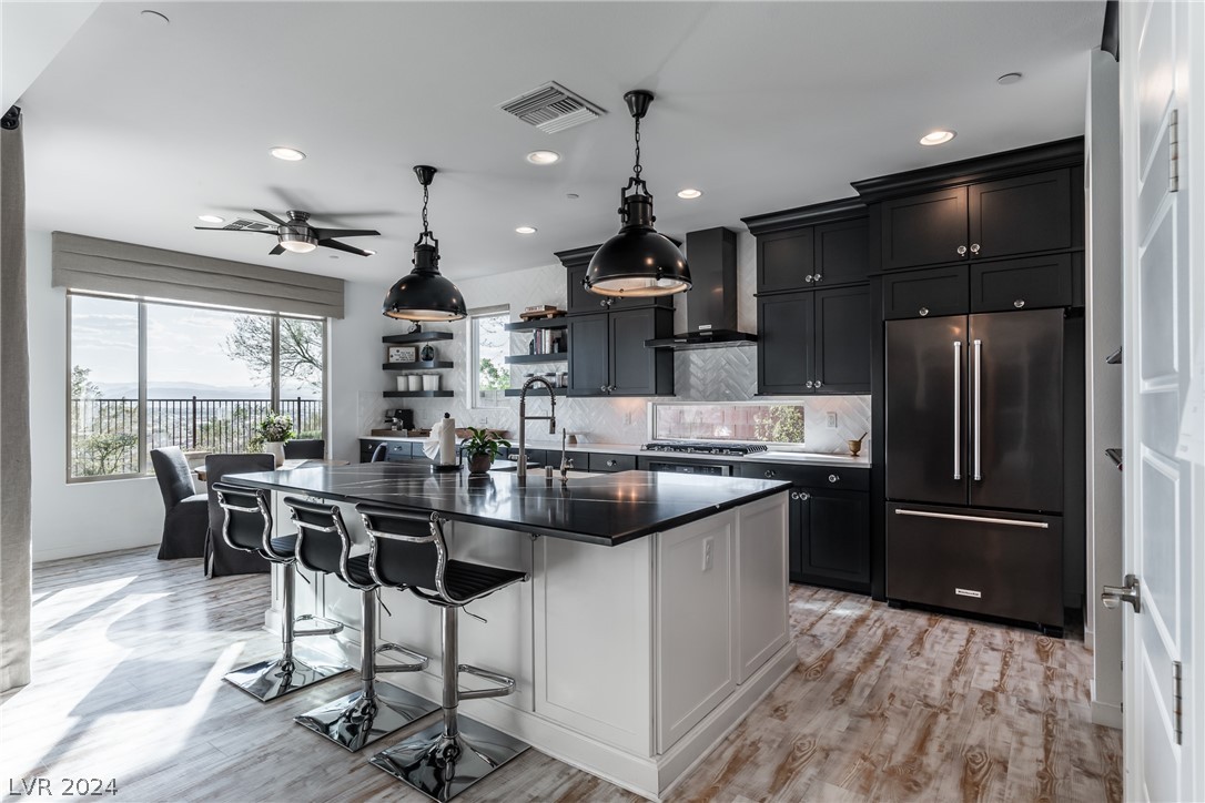 2105 Alto Vista Drive