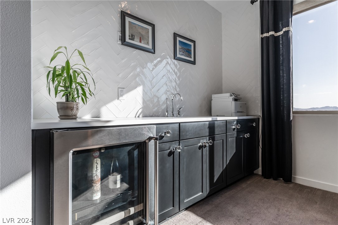 2105 Alto Vista Drive