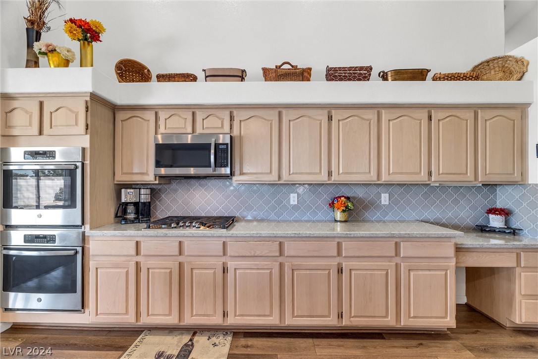 322 Francisco Street