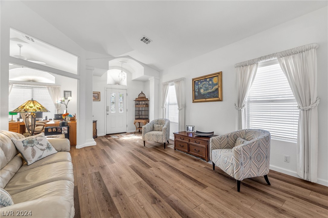 322 Francisco Street